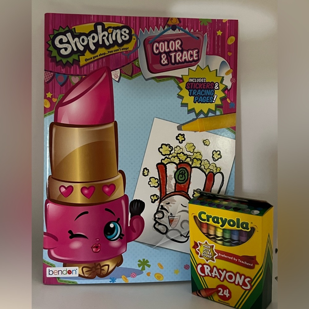 NEW- Coloring Book + 24 Crayolas Crayons - Picture 7 of 15